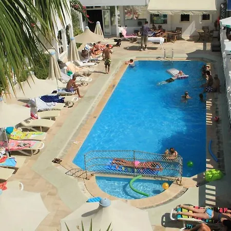 Ξενοδοχείο The Hello 3*