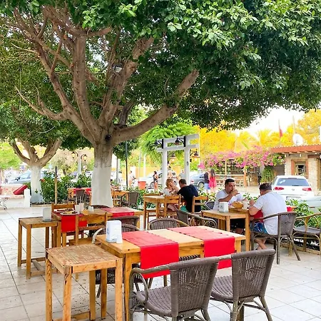 Ξενοδοχείο The Hello 3*