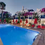 Hotel The Hello 3*