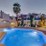 The Hello 3* Gumbet
