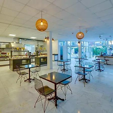 Hotel The Hello 3*