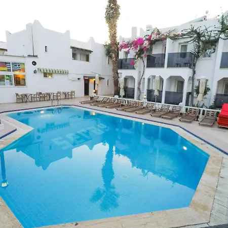 The Hello Otel 3*