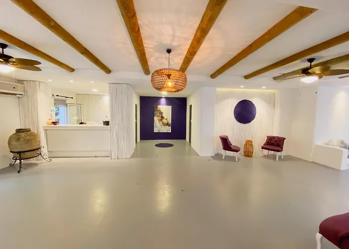 The Hello Szálloda 3*