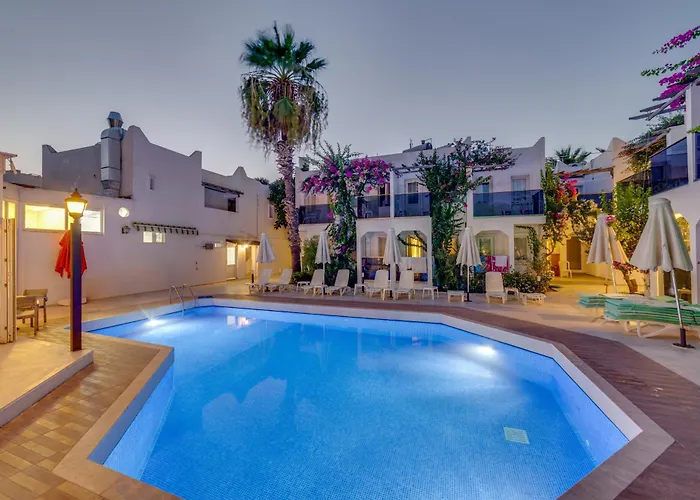 The Hello 3* Гумбет