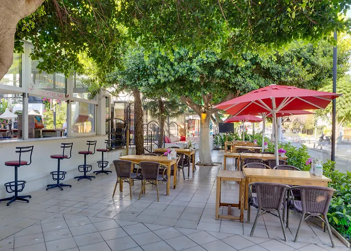 فندق The Hello 3*