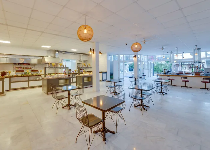 Отель The Hello 3*