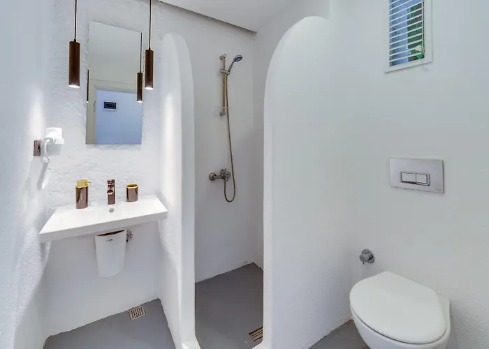 فندق The Hello غومْبيت